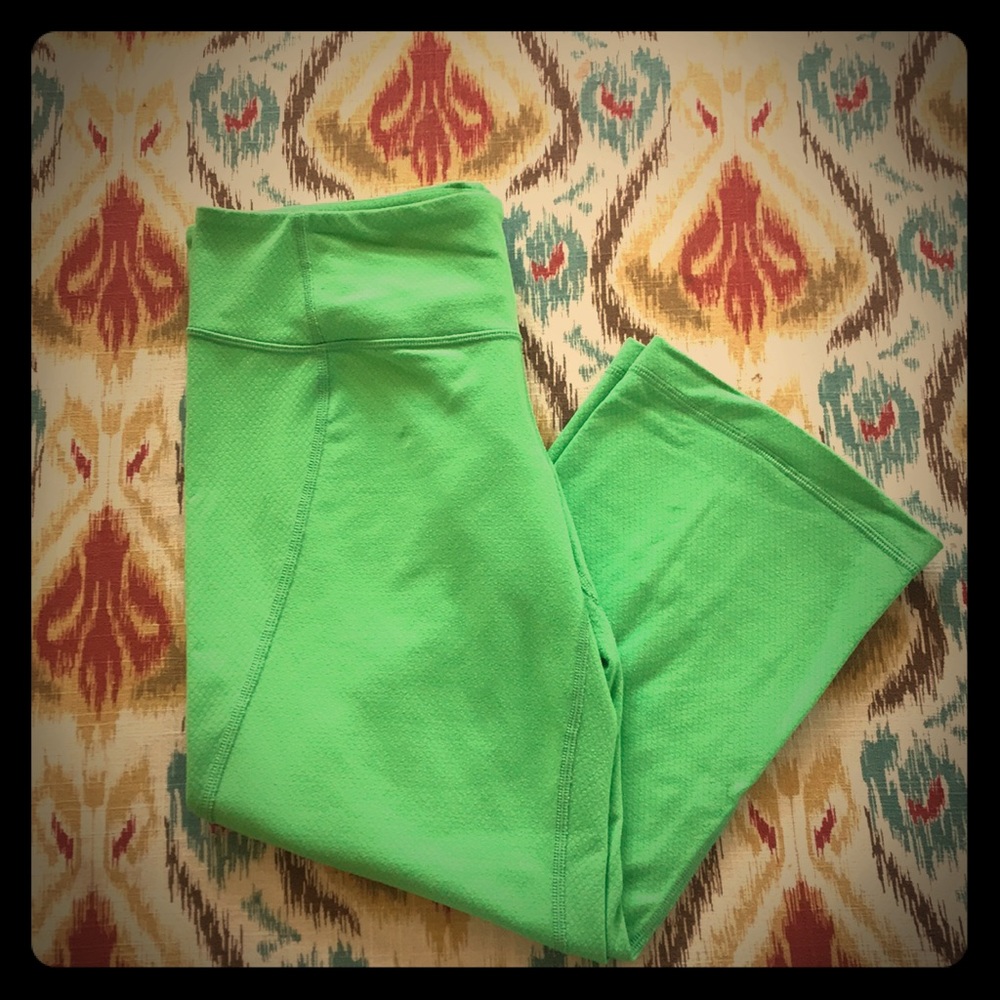 Lululemon Gather and Crow Crop Pants